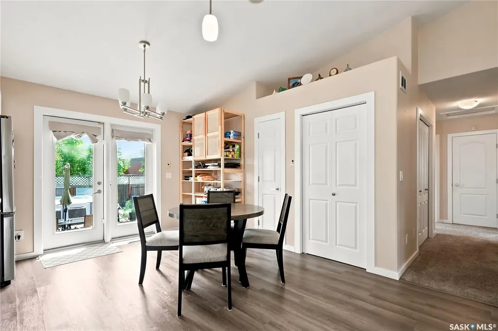511 West Hampton Boulevard Saskatoon SK S7R 0B4