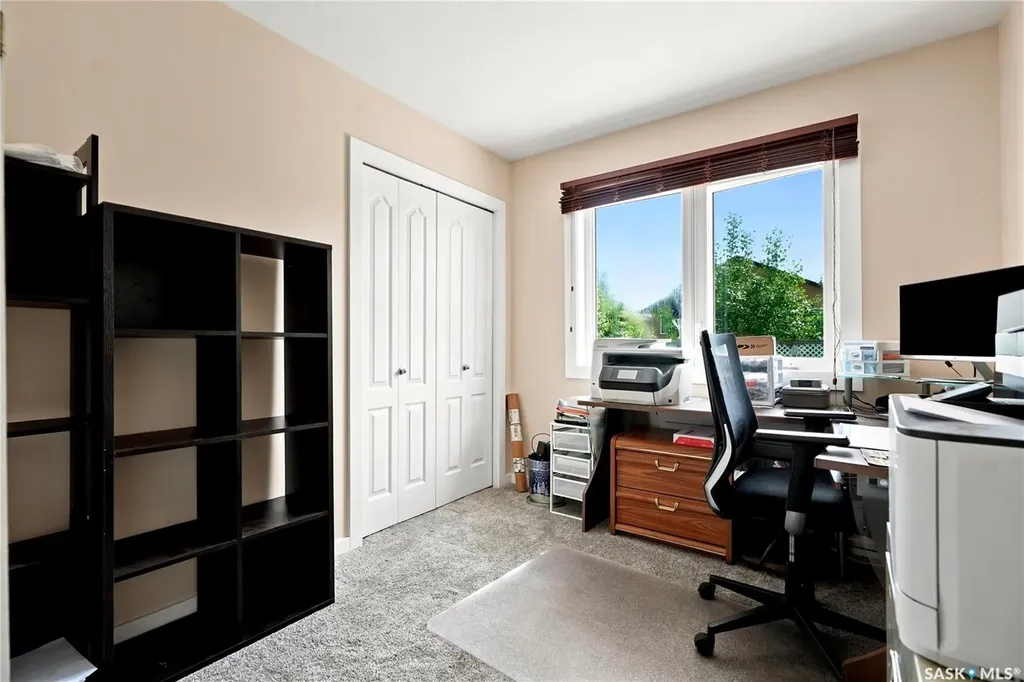511 West Hampton Boulevard Saskatoon SK S7R 0B4