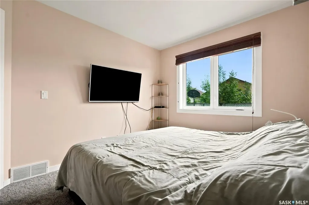 511 West Hampton Boulevard Saskatoon SK S7R 0B4