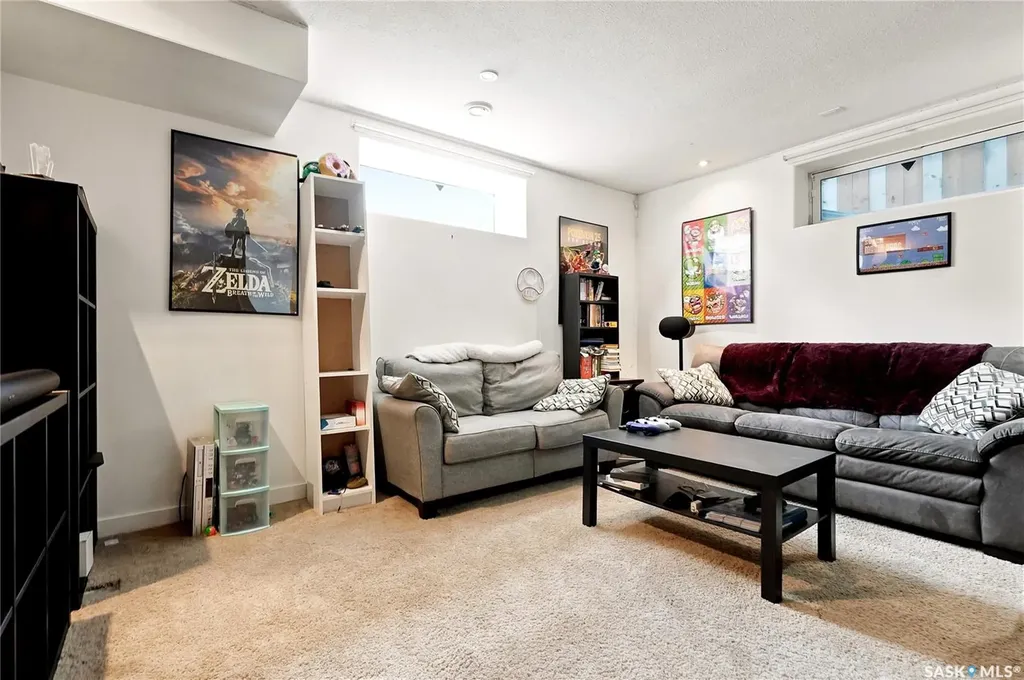 511 West Hampton Boulevard Saskatoon SK S7R 0B4