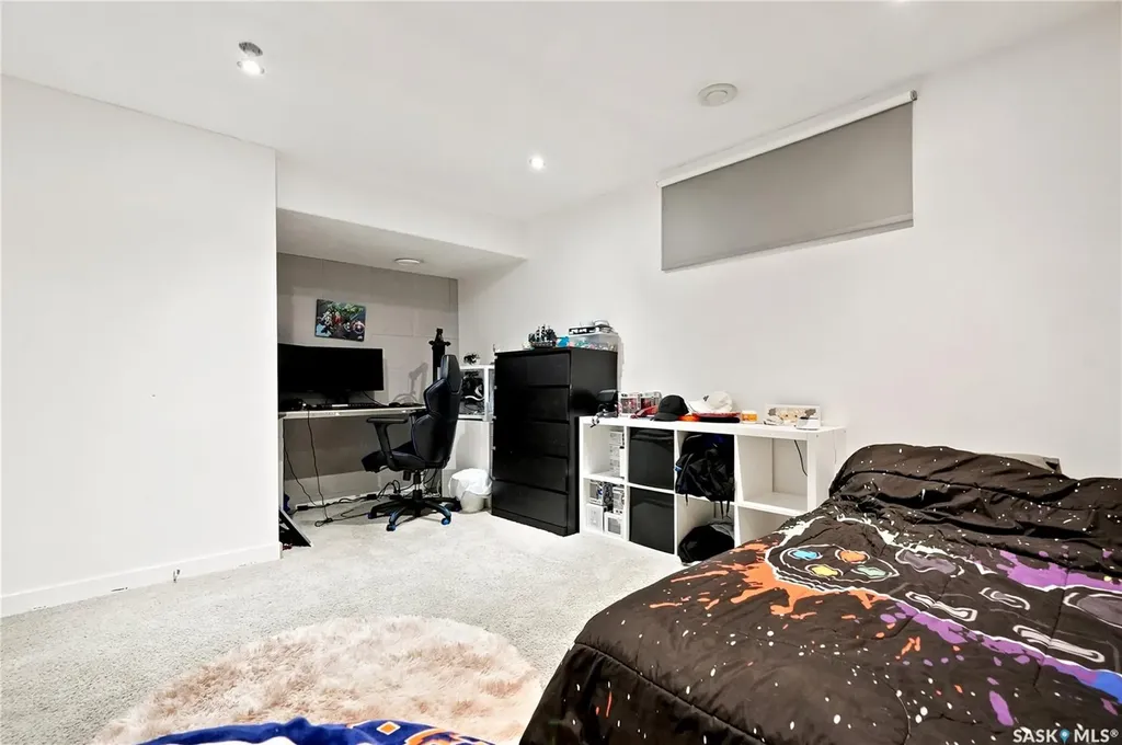511 West Hampton Boulevard Saskatoon SK S7R 0B4