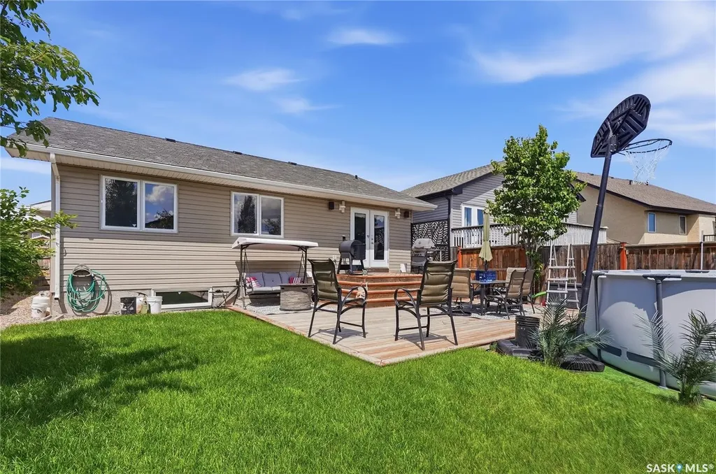 511 West Hampton Boulevard Saskatoon SK S7R 0B4