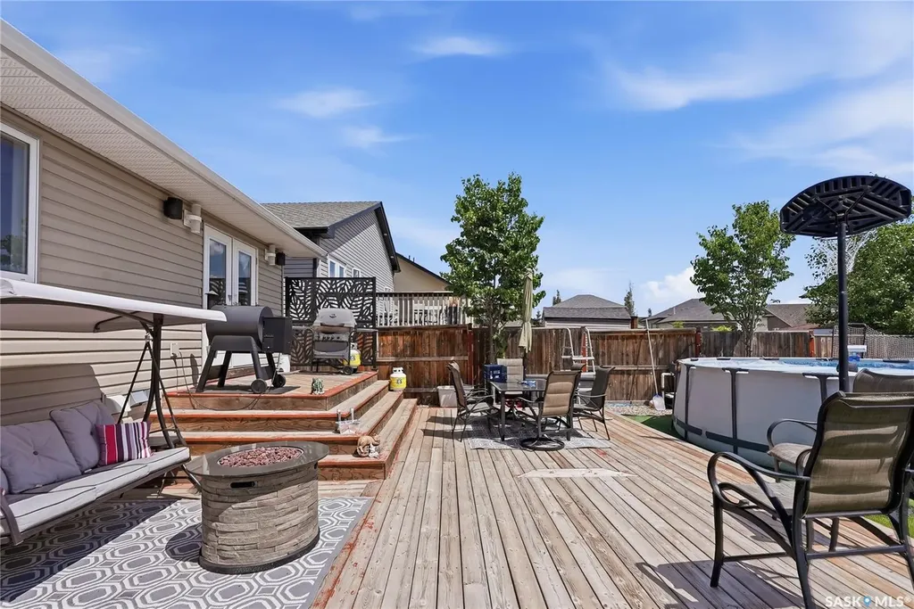 511 West Hampton Boulevard Saskatoon SK S7R 0B4