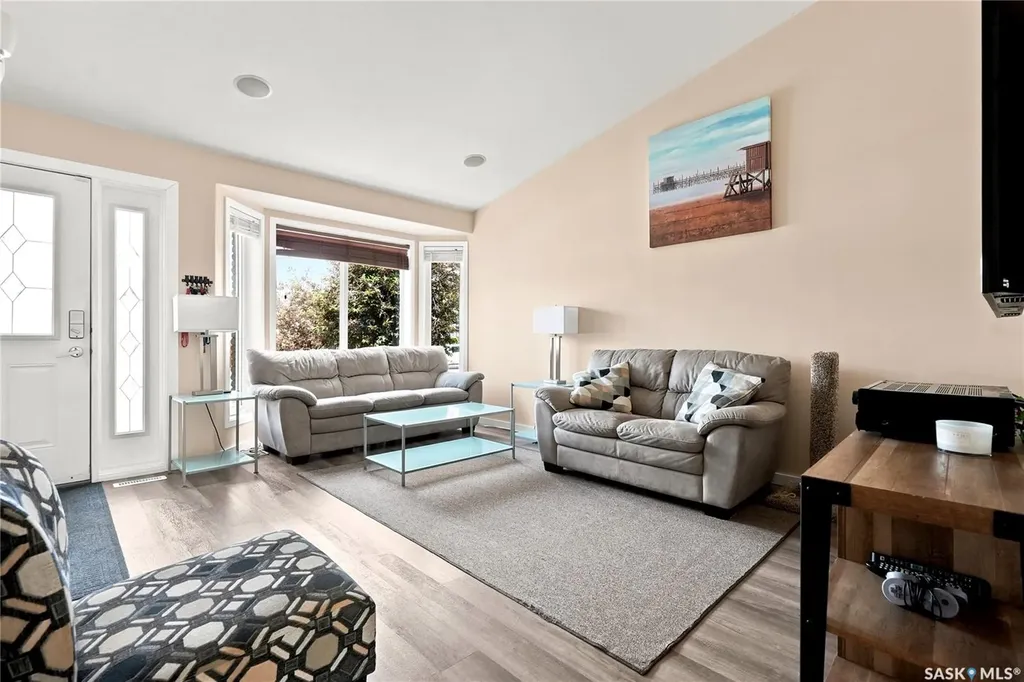 511 West Hampton Boulevard Saskatoon SK S7R 0B4