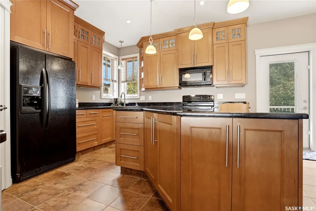 2587 Linner Way Regina SK S4V 1E7