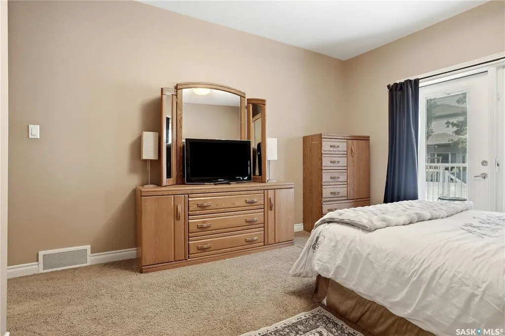 2587 Linner Way Regina SK S4V 1E7