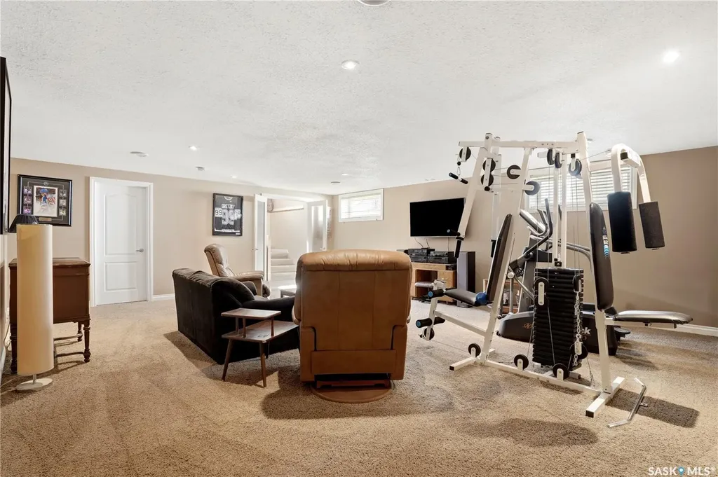 2587 Linner Way Regina SK S4V 1E7