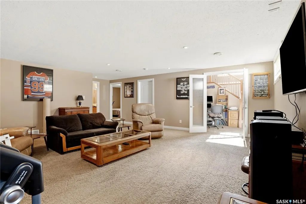 2587 Linner Way Regina SK S4V 1E7