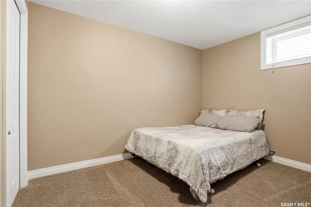 2587 Linner Way Regina SK S4V 1E7