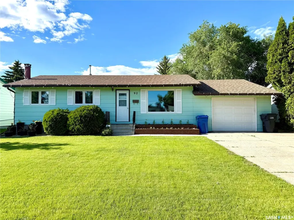 92 Redwood Drive Yorkton SK S3N 2X7