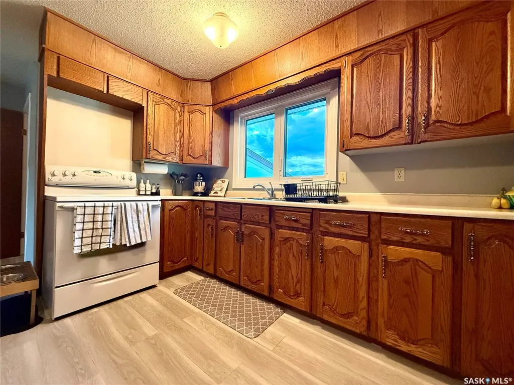 92 Redwood Drive Yorkton SK S3N 2X7