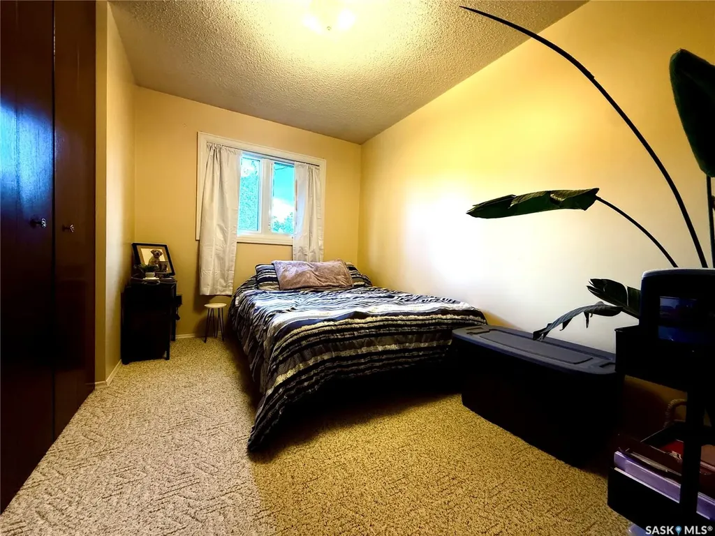 92 Redwood Drive Yorkton SK S3N 2X7