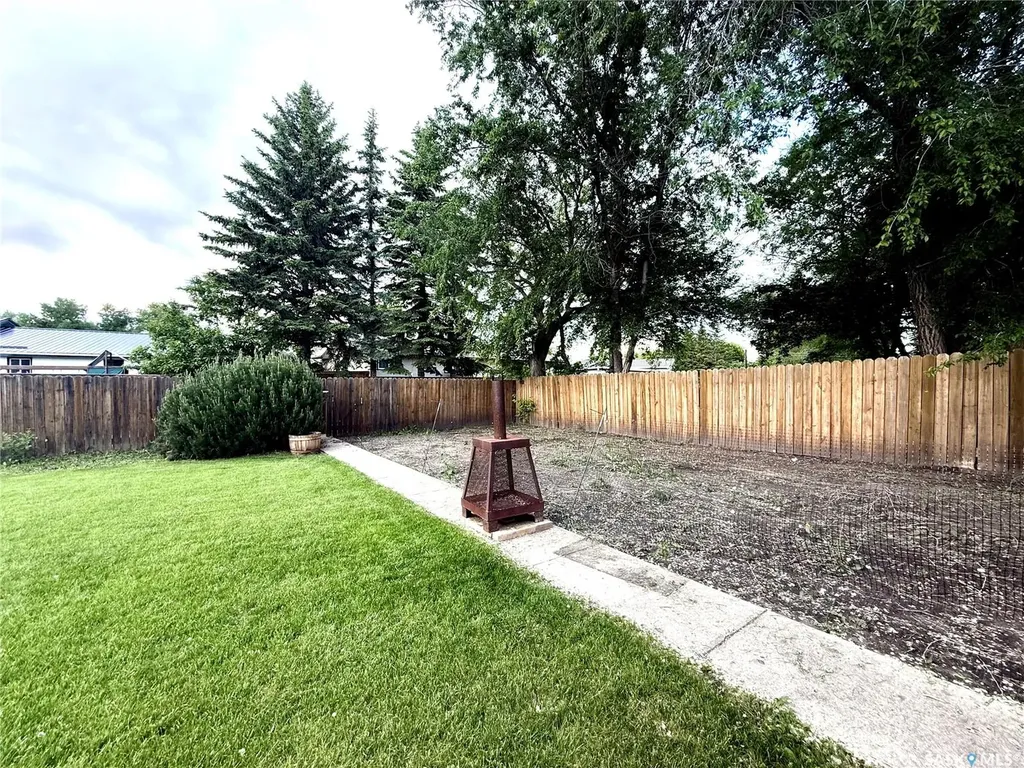 92 Redwood Drive Yorkton SK S3N 2X7