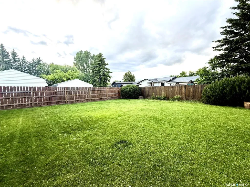 92 Redwood Drive Yorkton SK S3N 2X7
