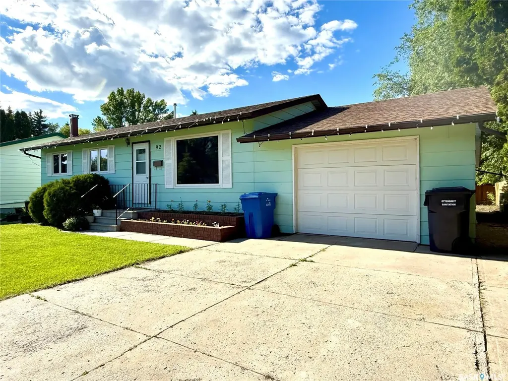 92 Redwood Drive Yorkton SK S3N 2X7