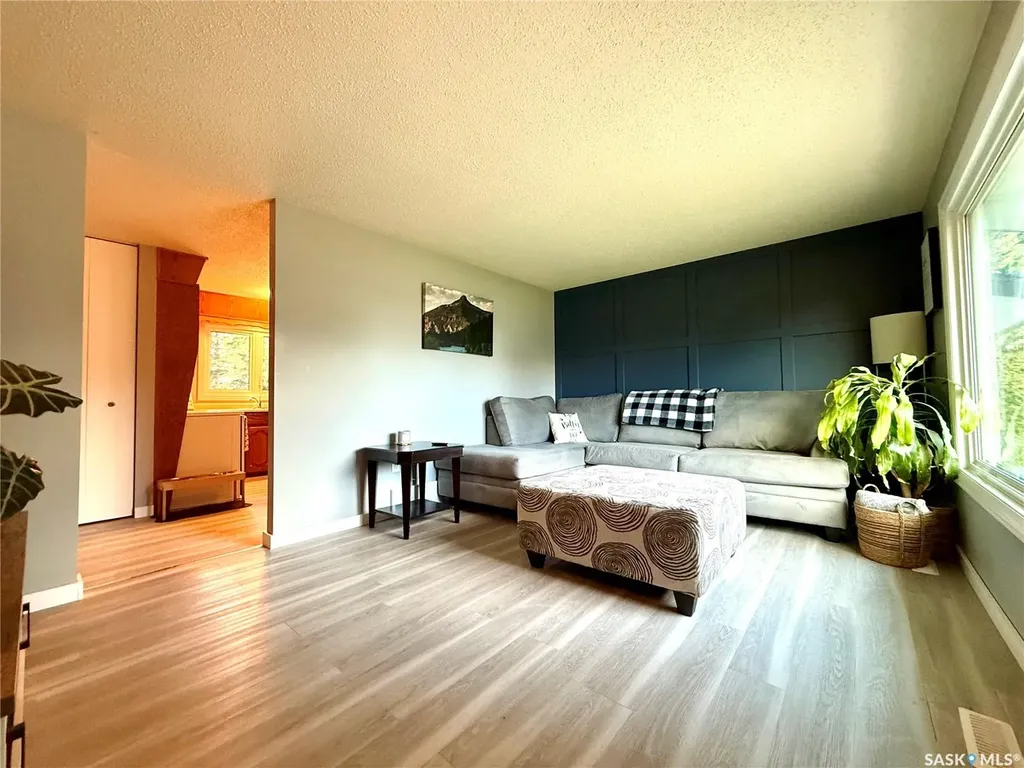 92 Redwood Drive Yorkton SK S3N 2X7