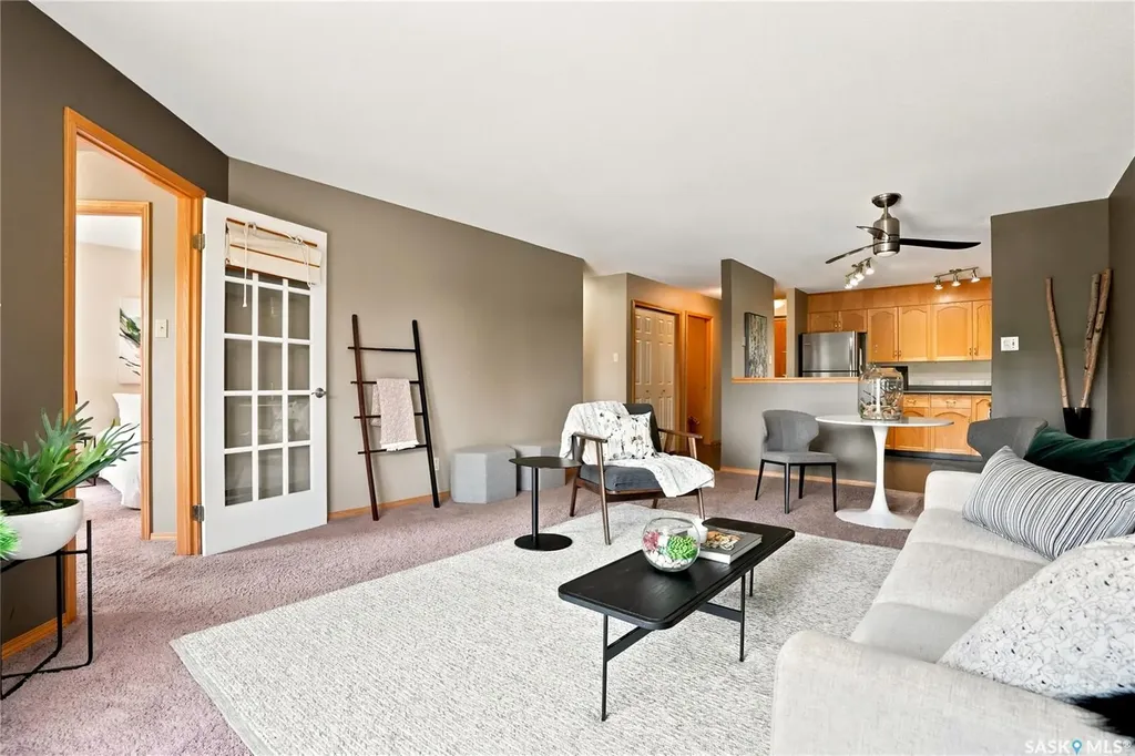 910 9th Street E Saskatoon SK S7H 0N1