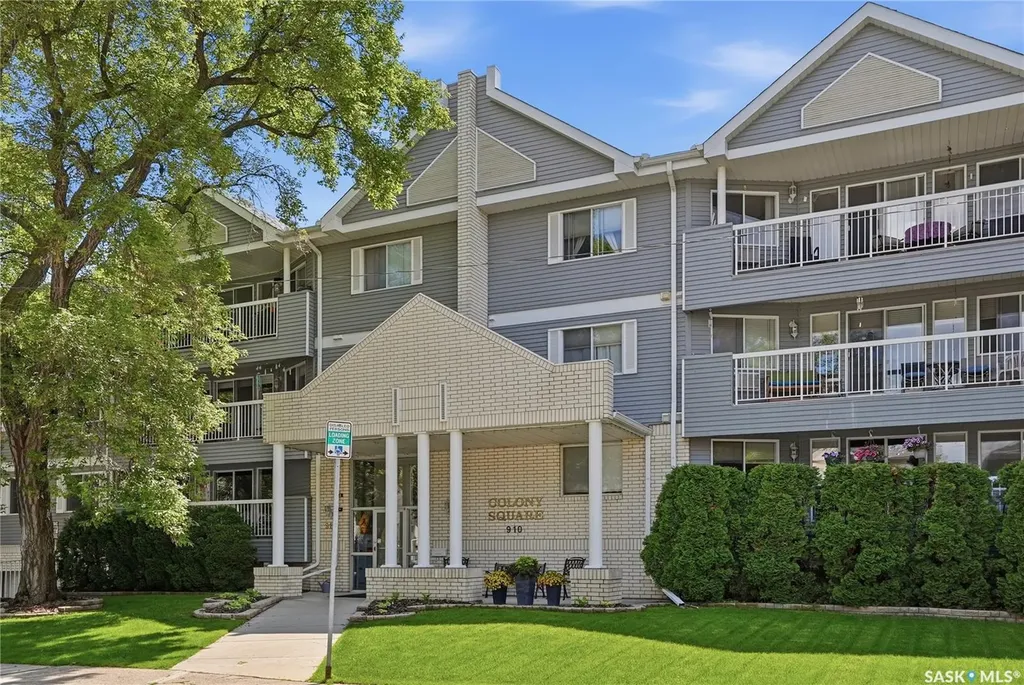 910 9th Street E Saskatoon SK S7H 0N1