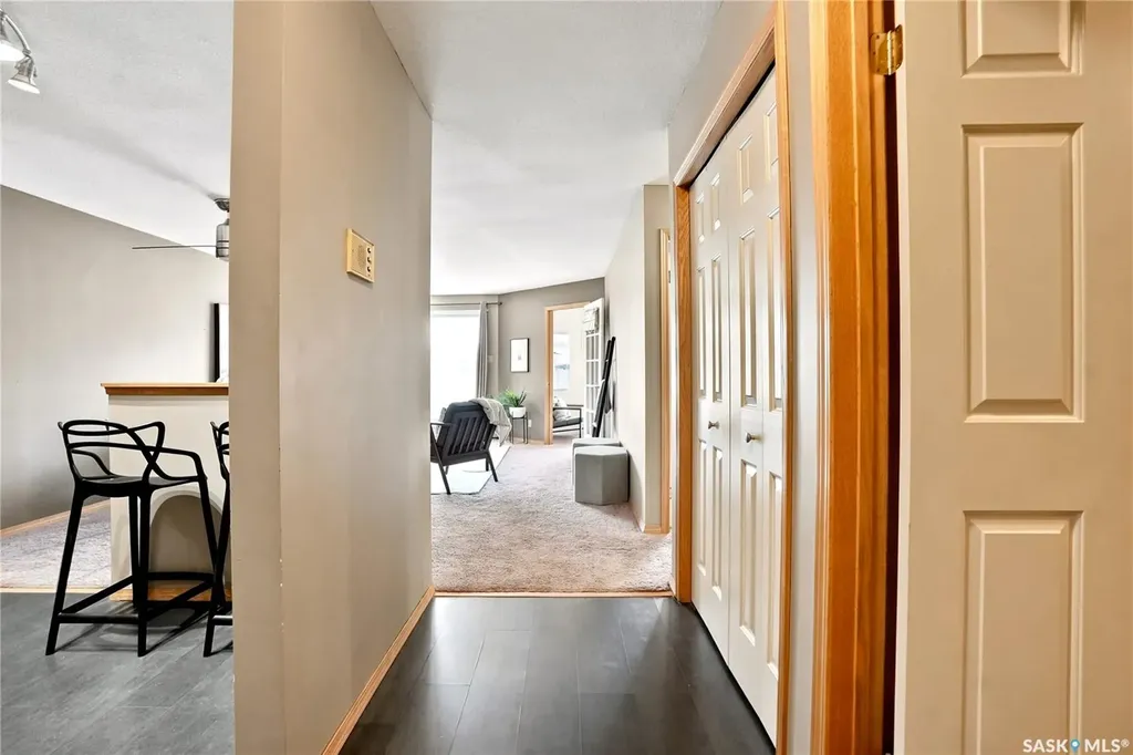 910 9th Street E Saskatoon SK S7H 0N1