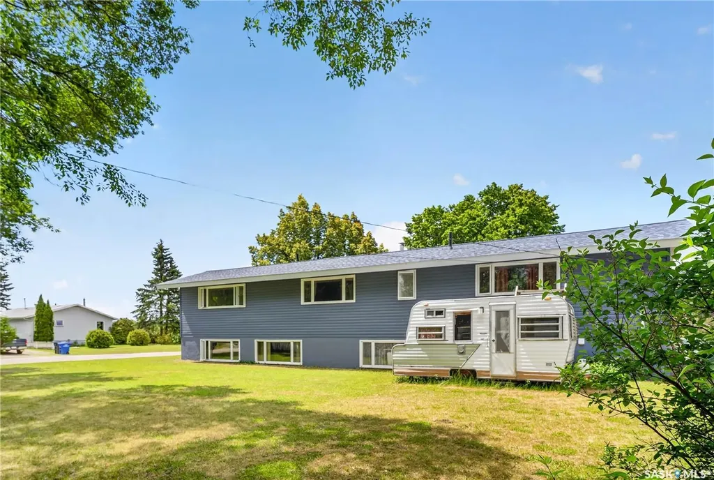 121 4th Street E Nipawin SK S0E 1E0