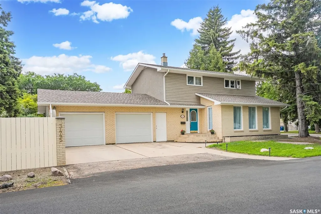 3445 Caen Street Saskatoon SK S7M 3P5