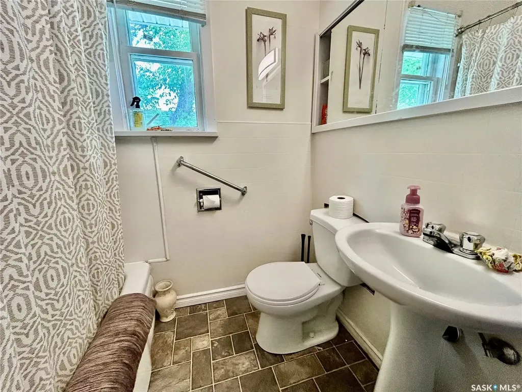 2200 Francis Street Regina SK S4N 2P5