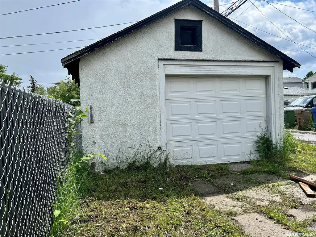 2200 Francis Street Regina SK S4N 2P5