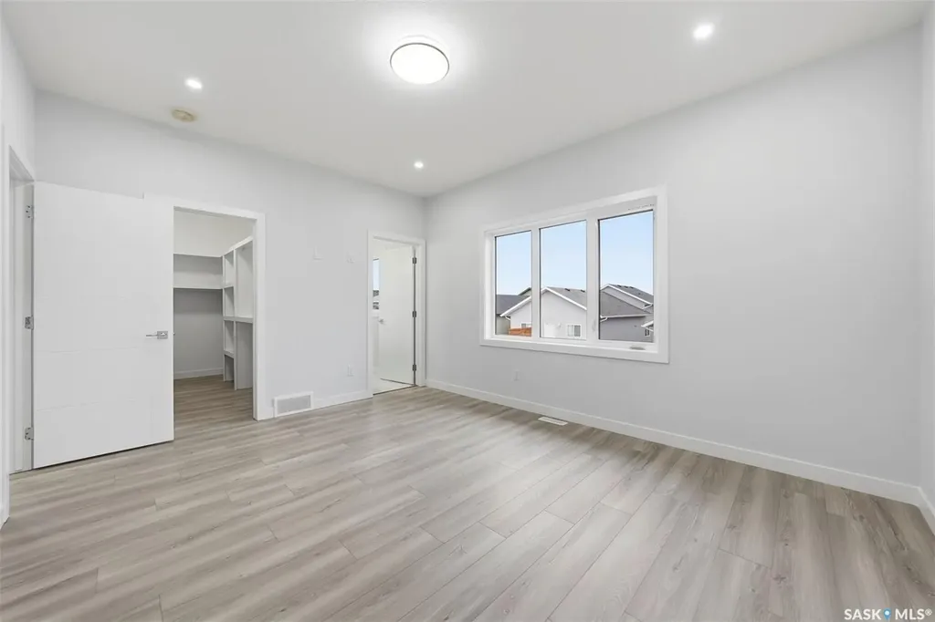 534 Sharma Crescent Saskatoon SK S7W 1K5