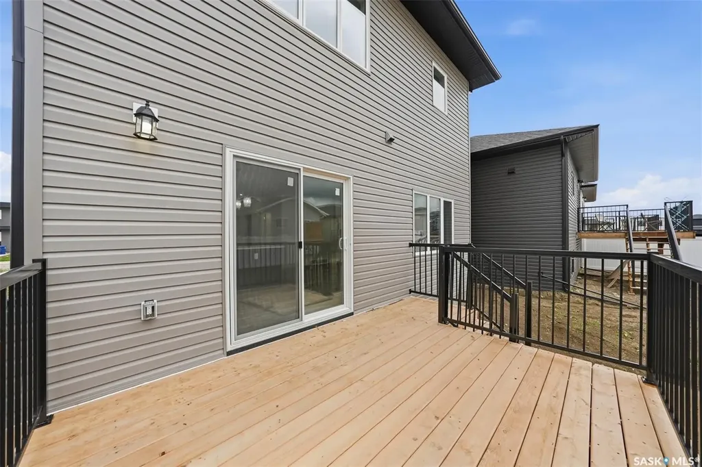 534 Sharma Crescent Saskatoon SK S7W 1K5