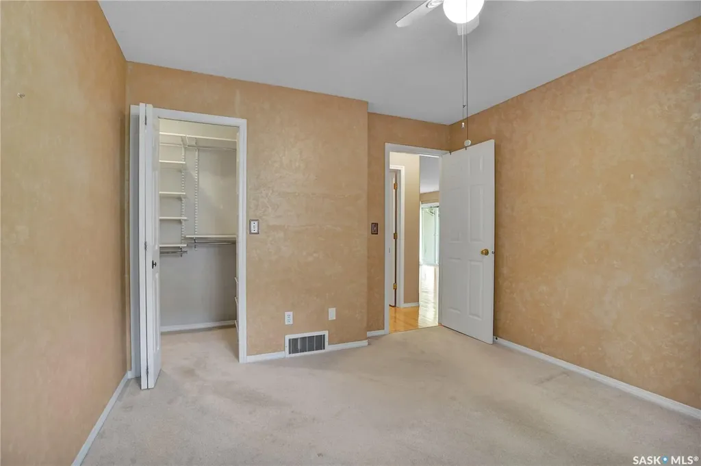 141 105th Street W Saskatoon SK S7N 1N3