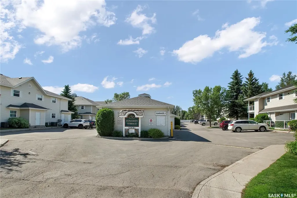 141 105th Street W Saskatoon SK S7N 1N3