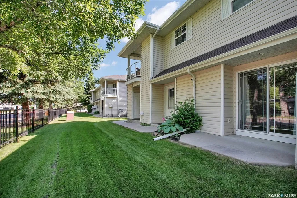 141 105th Street W Saskatoon SK S7N 1N3