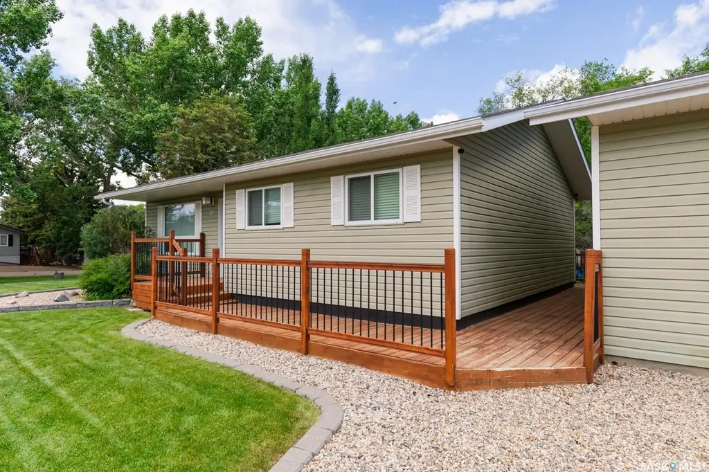 111 4th Avenue Coleville SK S0L 0K0