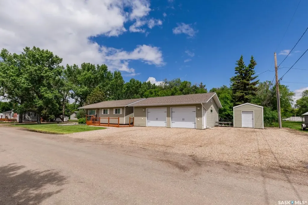 111 4th Avenue Coleville SK S0L 0K0