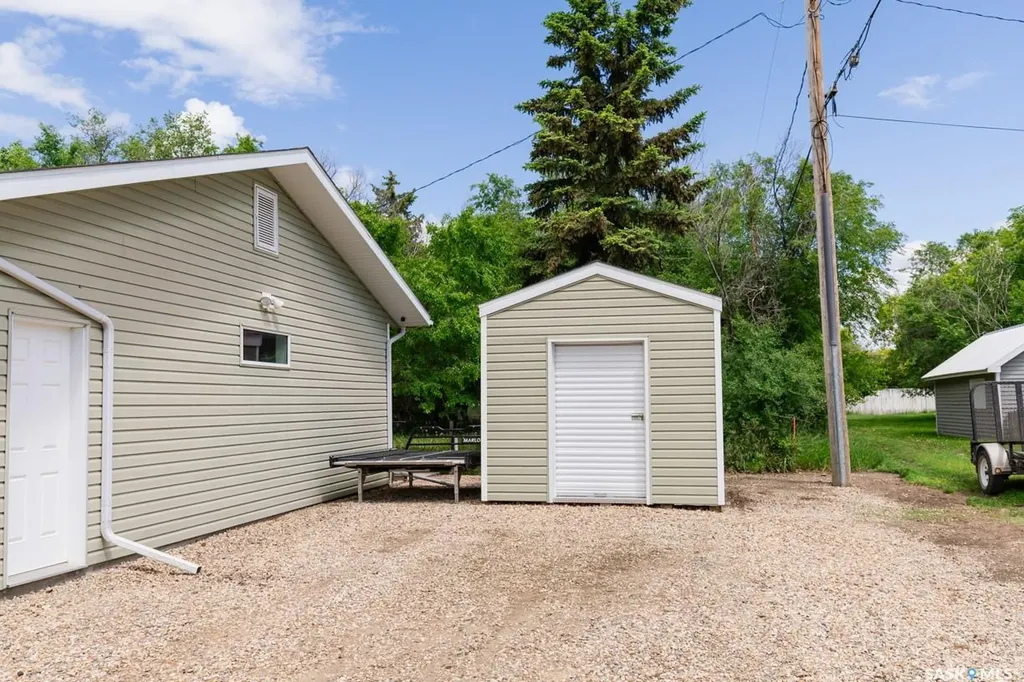 111 4th Avenue Coleville SK S0L 0K0