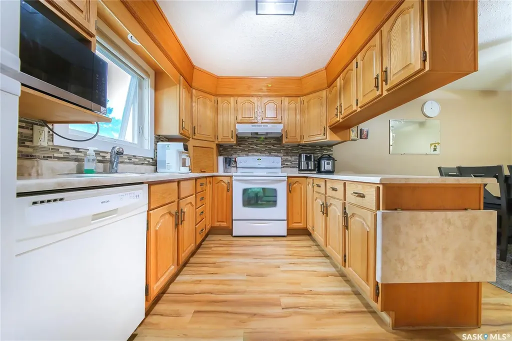 3140 Louise Street Saskatoon SK S7J 3L8