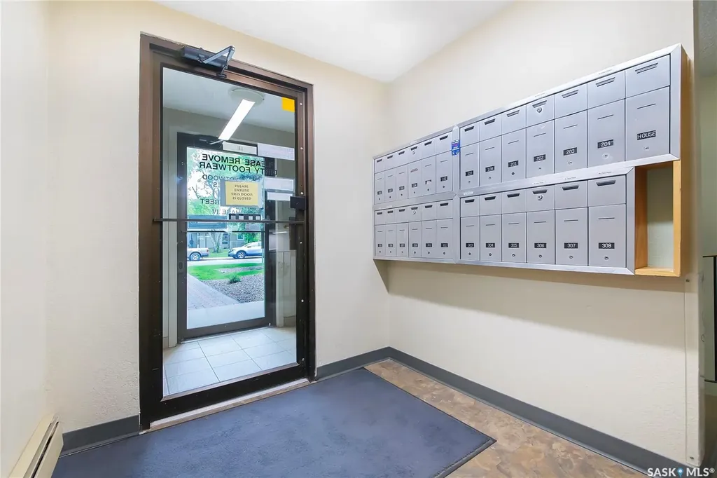 3140 Louise Street Saskatoon SK S7J 3L8