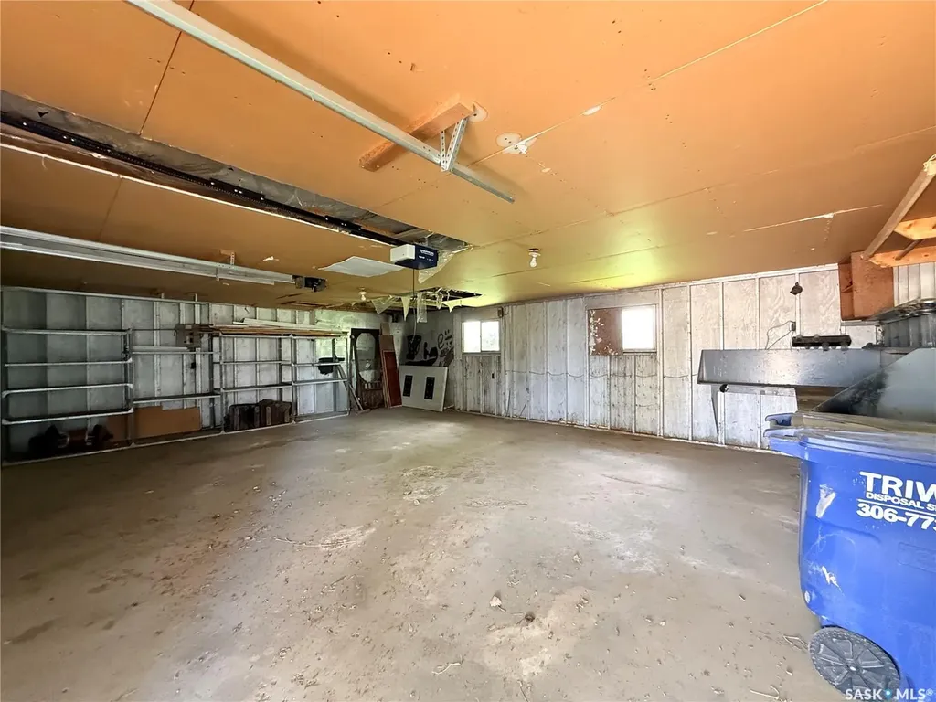 151-201 37 Highway Shaunavon SK S0N 2M0