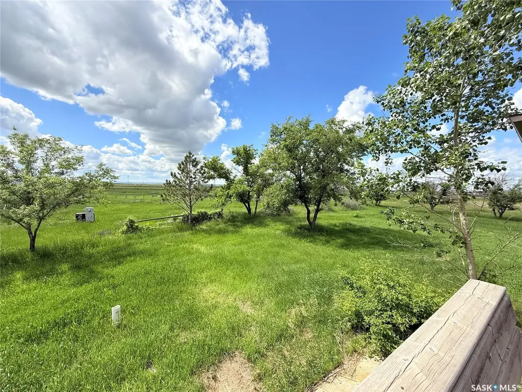 151-201 37 Highway Shaunavon SK S0N 2M0