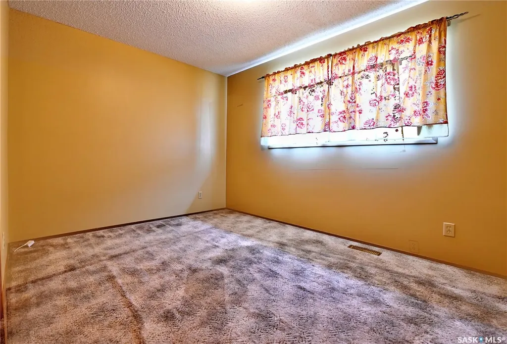 50 Robinson Crescent Saskatoon SK S7L 6N9