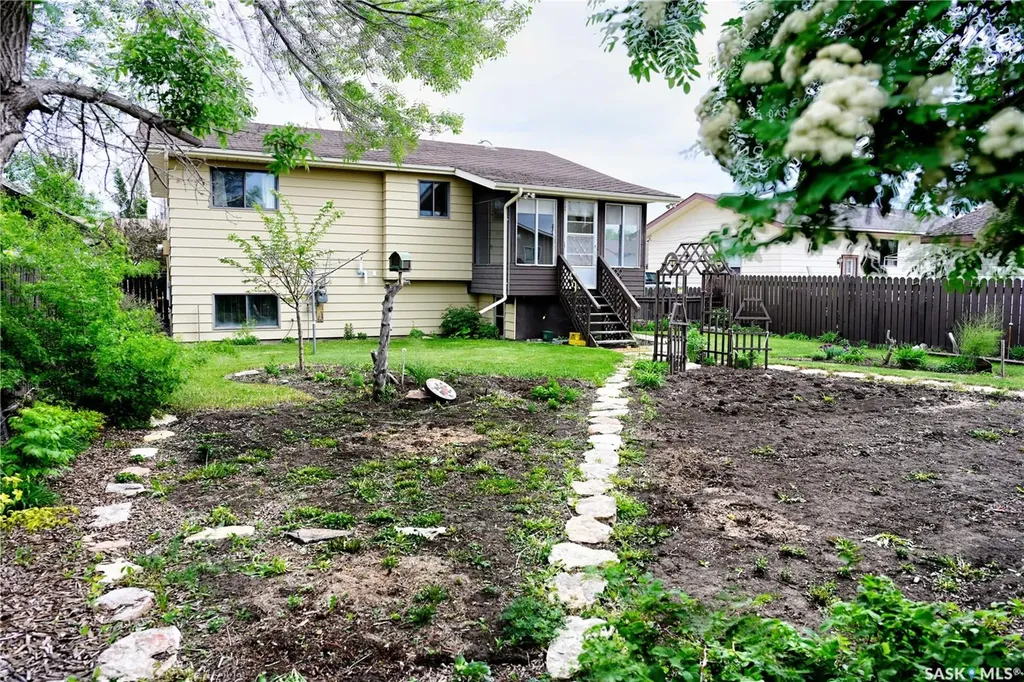 50 Robinson Crescent Saskatoon SK S7L 6N9