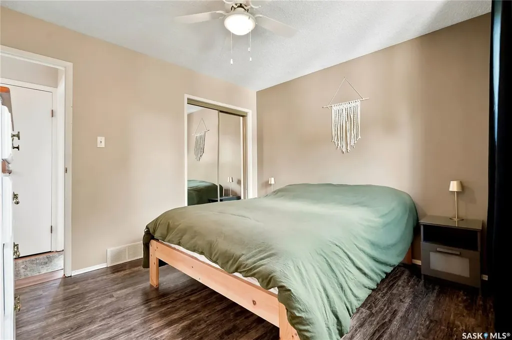 430 Manning Lane Saskatoon SK S7L 6J8