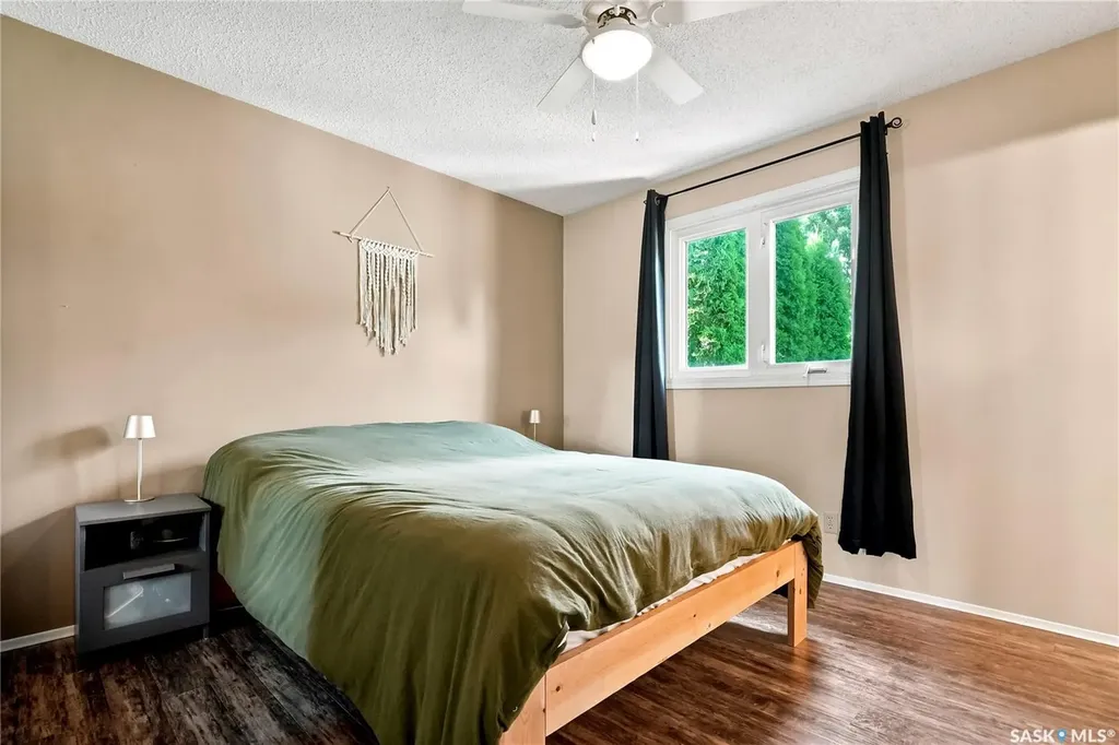 430 Manning Lane Saskatoon SK S7L 6J8