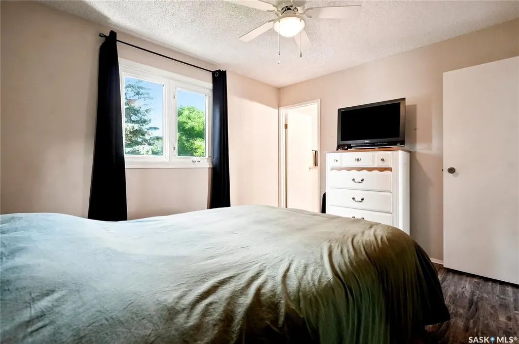 430 Manning Lane Saskatoon SK S7L 6J8