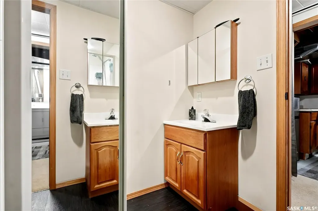 430 Manning Lane Saskatoon SK S7L 6J8