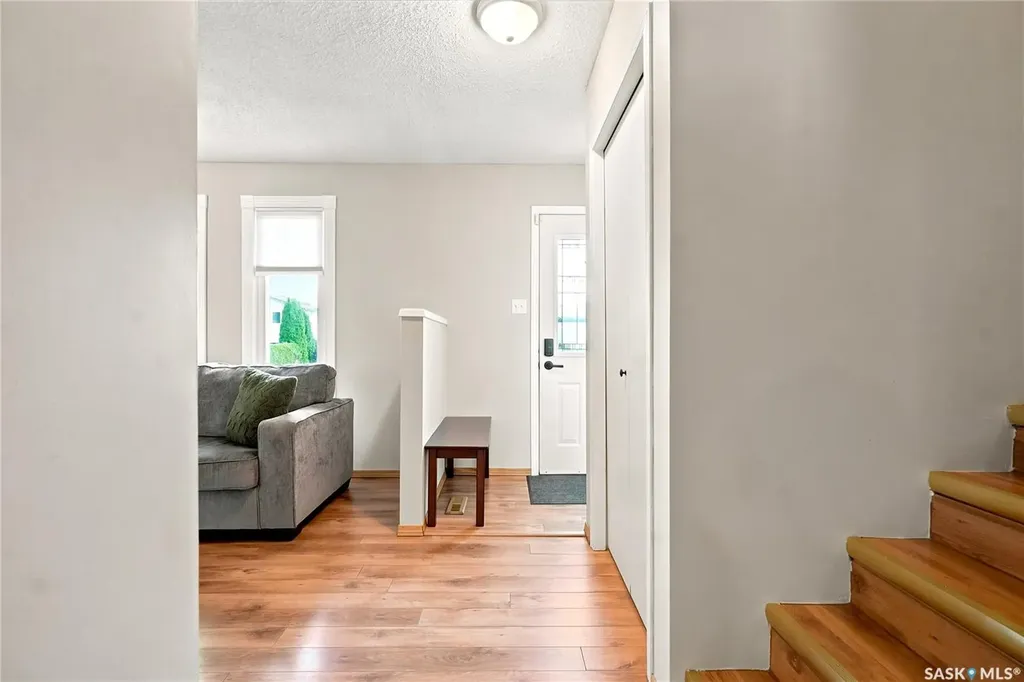 430 Manning Lane Saskatoon SK S7L 6J8