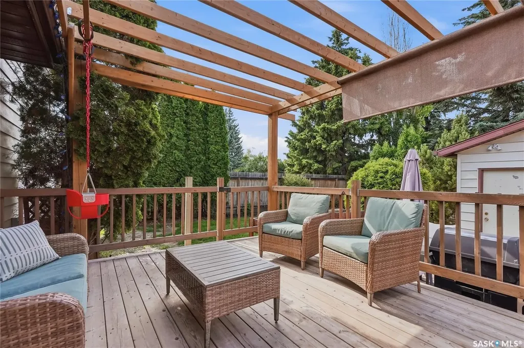 430 Manning Lane Saskatoon SK S7L 6J8