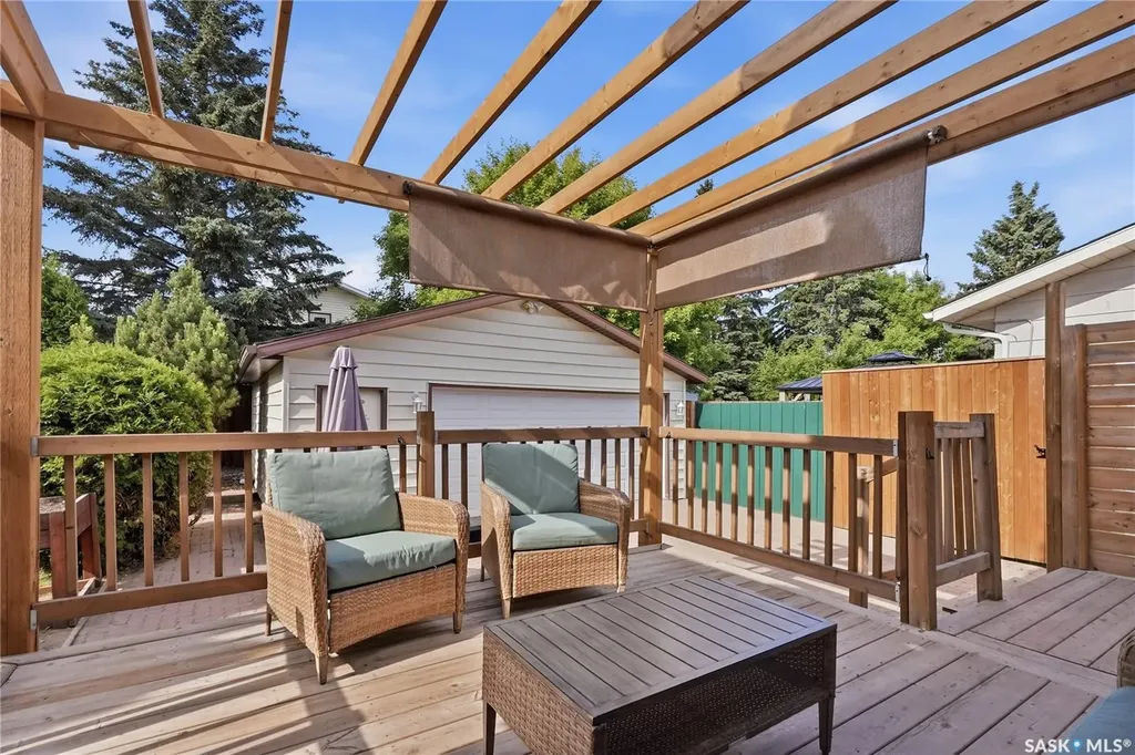 430 Manning Lane Saskatoon SK S7L 6J8
