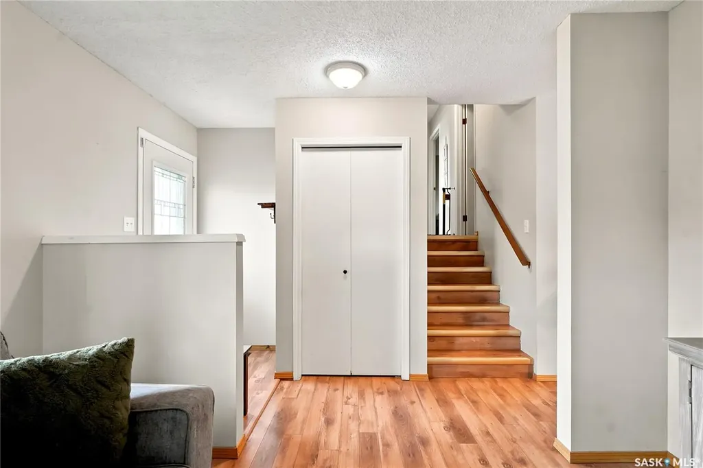 430 Manning Lane Saskatoon SK S7L 6J8