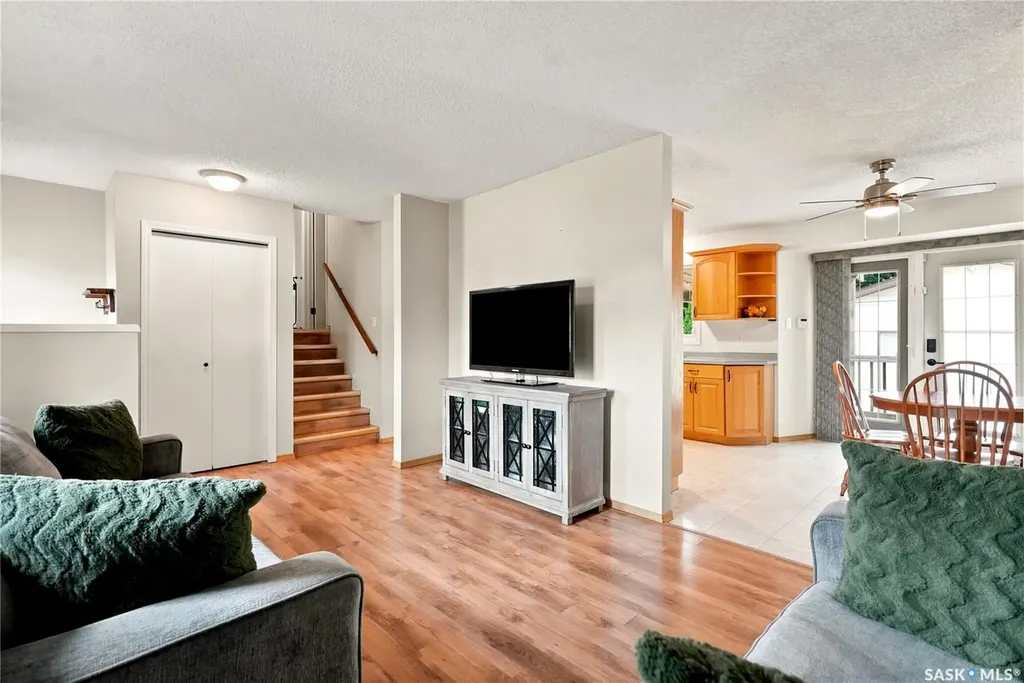 430 Manning Lane Saskatoon SK S7L 6J8